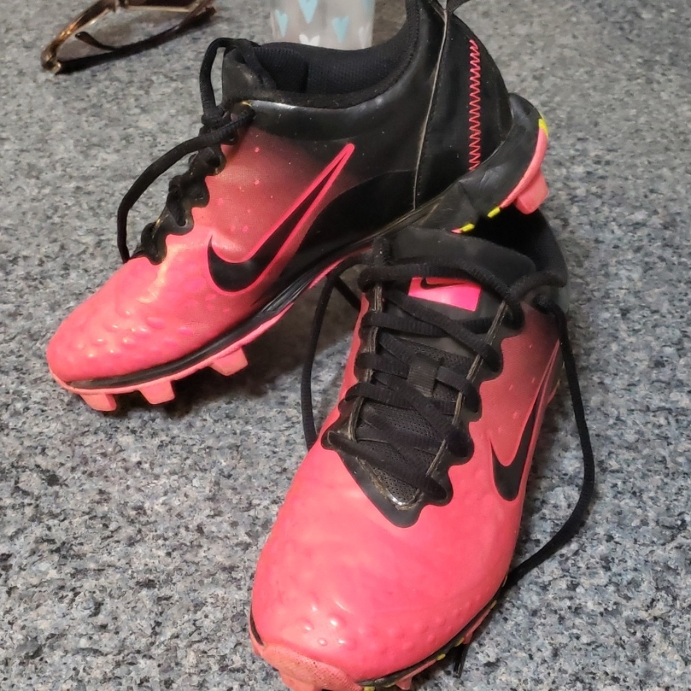 Nike baseball shoes